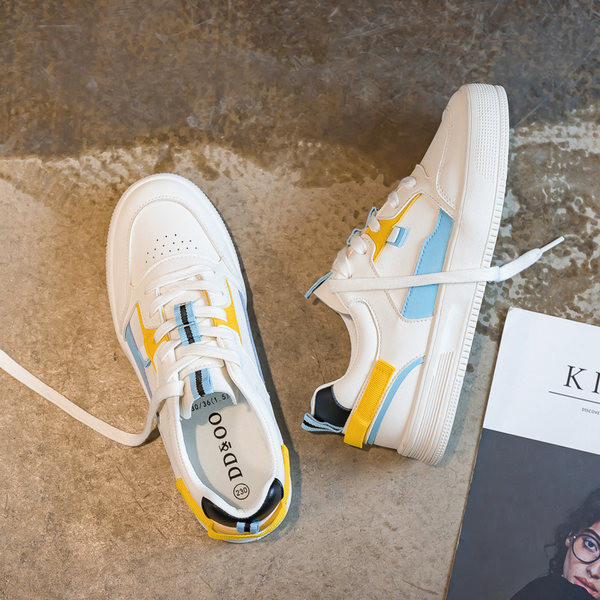 Naiste värvilised paeltega ökonahast tossud