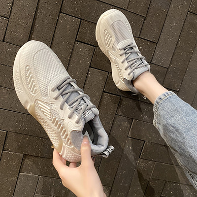 Ikdienas sieviešu kedas ar plakanām zolēm