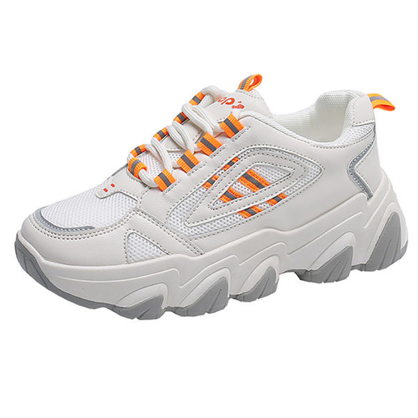 Valge ja beeži värvi krobelise tallaga naiste tossud