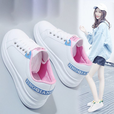 Modernas sieviešu kedas ar plakanu zoli vairākās krāsās