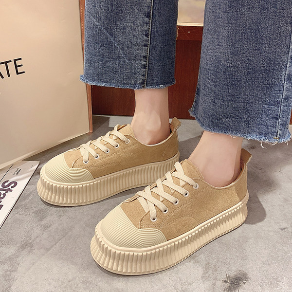 Novi model tekstilnih patika sa gumenim đonom