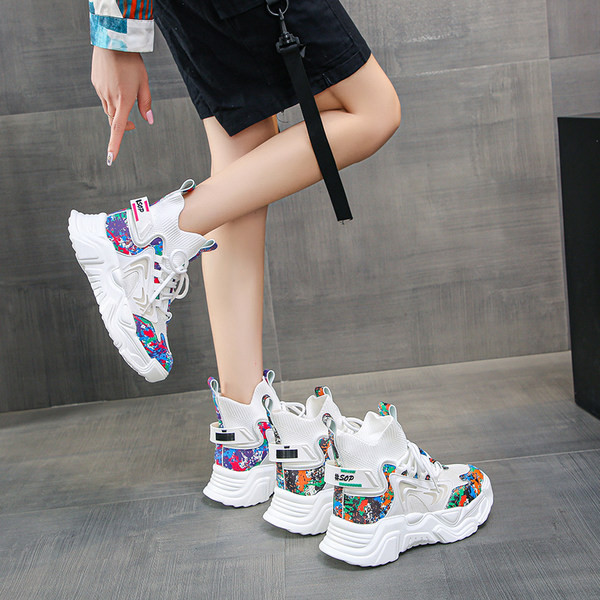 Värviliste motiividega naiste vabaaja tossud 5 cm