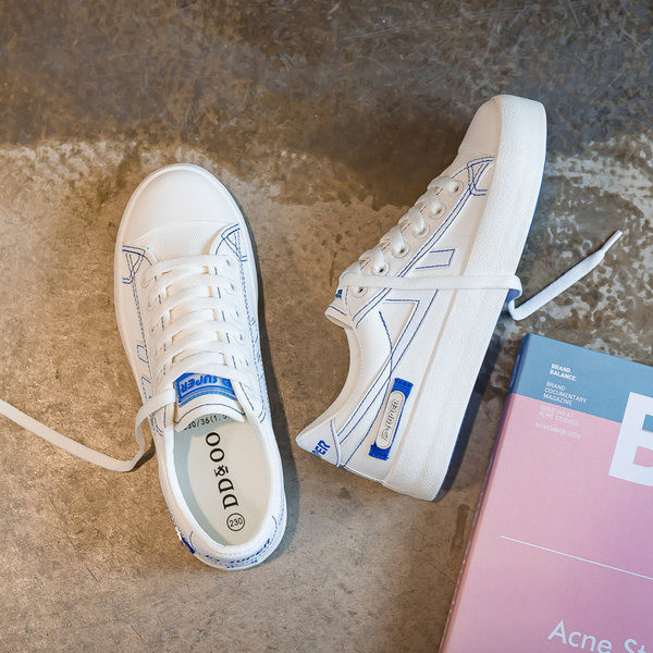 Γυναικεία casual αθλητικά παπούτσια με υφασμάτινη επιγραφή