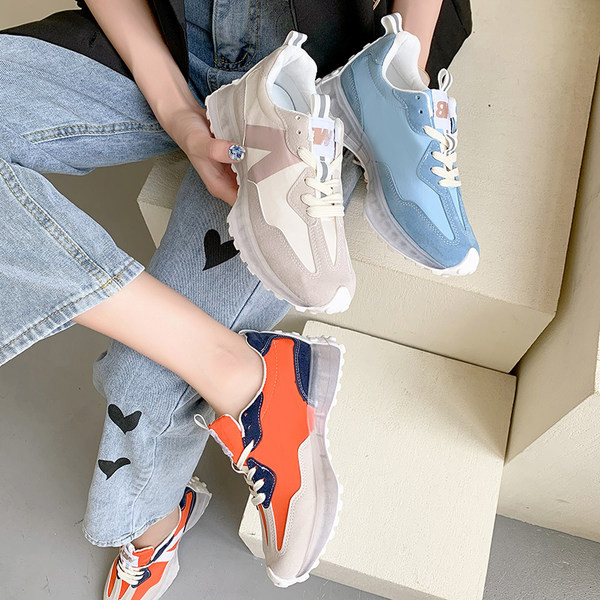 Sieviešu elpojošas kedas ar šņorēm - trīs krāsās