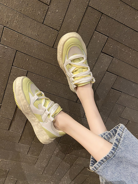 Hingavad naiste tossud 4,5 cm tallaga