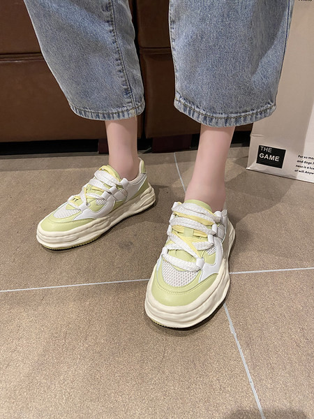 Hingavad naiste tossud 4,5 cm tallaga