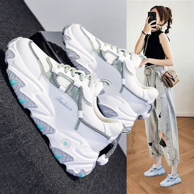 Αθλητικά και casual γυναικεία παπούτσια με τραχιά σόλα σε δύο χρώματα