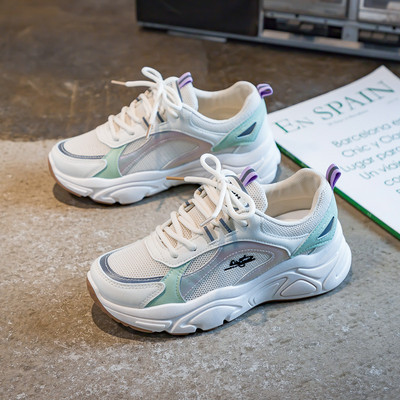 Jauns kedu modelis ar rupju zoli un šņorēm sievietēm