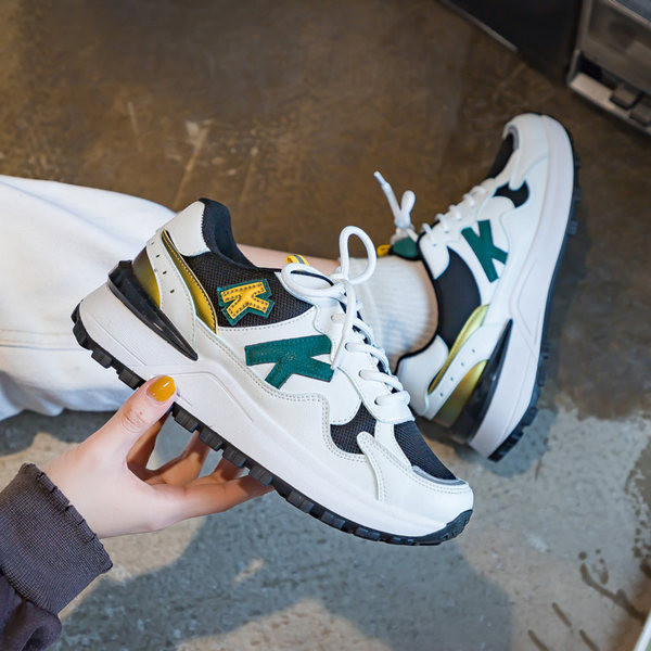 Ženske tenisice s grubim potplatom i vezicama-prozračne