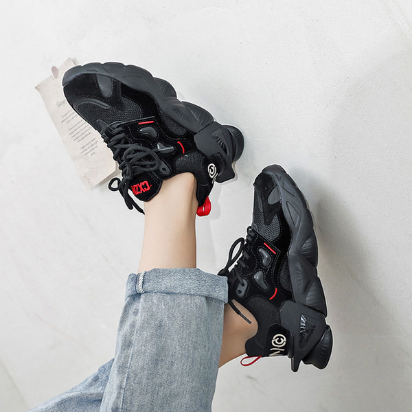 Jauns atsperu kedu modelis ar augstu raupju zoli