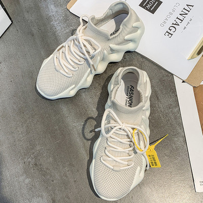 Jauns vasaras tīklu kedu modelis ar raupju zoli