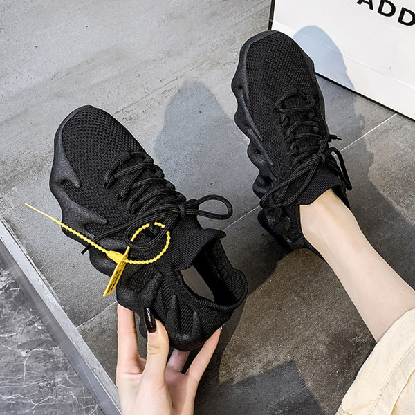 Jauns vasaras tīklu kedu modelis ar raupju zoli