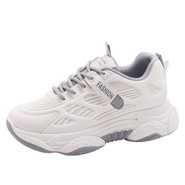 Sildiga ja kareda tallaga vabaaja tossud naistele