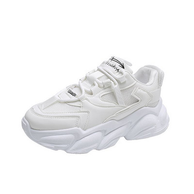 Moodsad kareda tallaga naiste tossud – kolmes värvitoonis