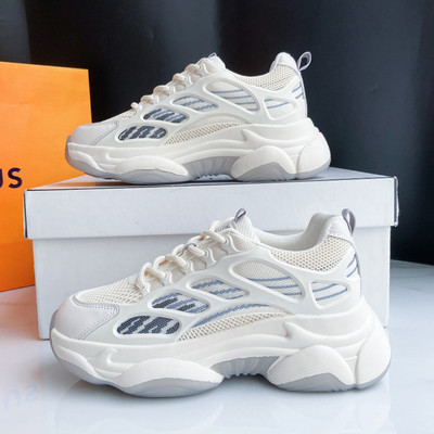 Naiste ökonahast ja tekstiilist kevadtossud