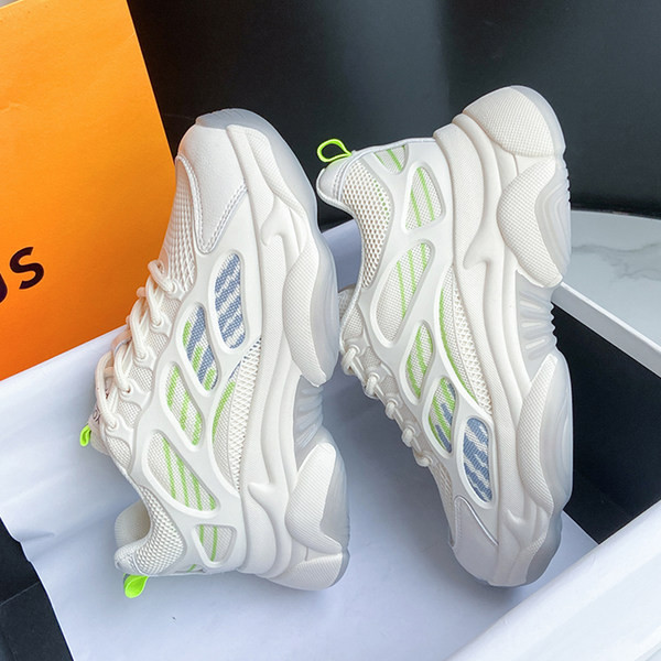 Naiste ökonahast ja tekstiilist kevadtossud