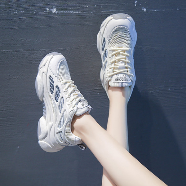 Naiste ökonahast ja tekstiilist kevadtossud