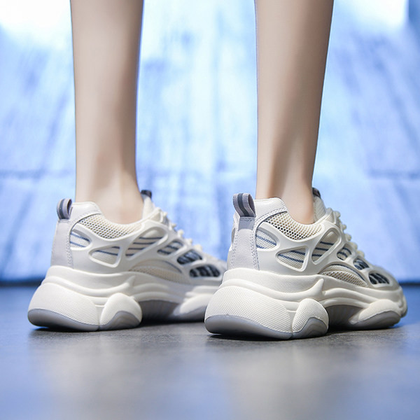 Naiste ökonahast ja tekstiilist kevadtossud