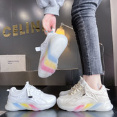 Casual αθλητικά παπούτσια με κορδόνια και χρωματιστή σόλα για γυναίκες