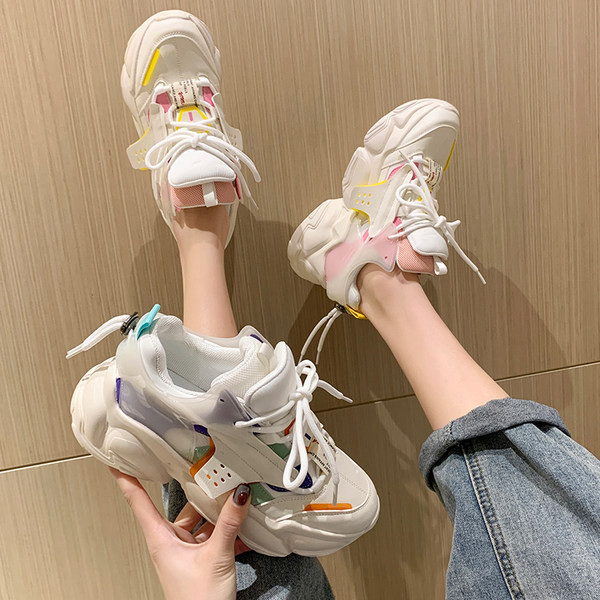 Sieviešu modernas kedas ar augstu raupju zoli