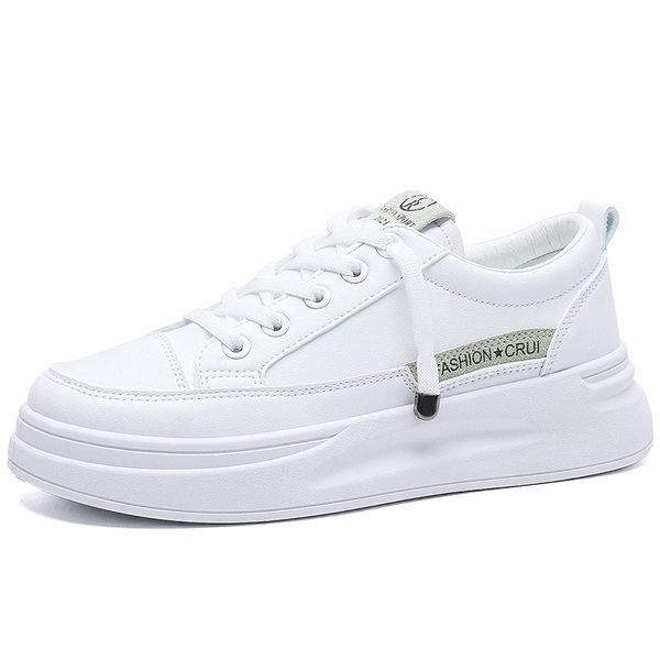 Jauns sieviešu augstpapēžu kedu modelis baltā krāsā