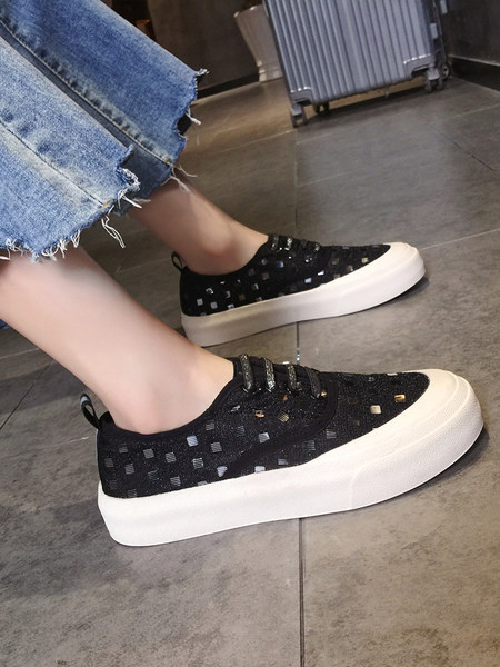 Audekla sieviešu kedas ar spīdīgu efektu