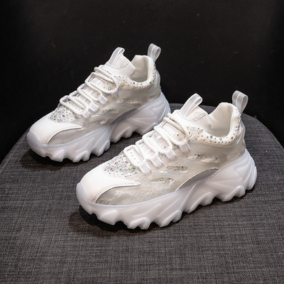 Kivide ja 5,5 cm kõrguse platvormiga naiste tossud