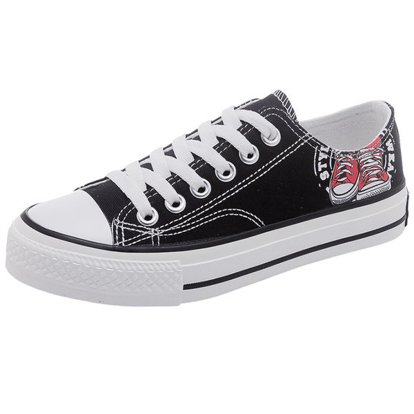 Aplikatsiooni ja lipsudega vabaaja tossud naistele