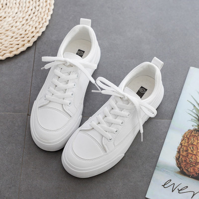 Naiste puhtad paeltega ökonahast tossud