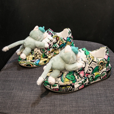 ΝΕΟ μοντέλο με γυναικεία αθλητικά παπούτσια με τρισδιάστατο στοιχείο