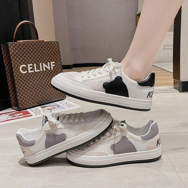 Sieviešu kedas ar aplikāciju un saitēm divās krāsās