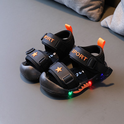 Jauns bērnu sandaļu modelis ar mīkstu gaismas zoli un velcro aizdari