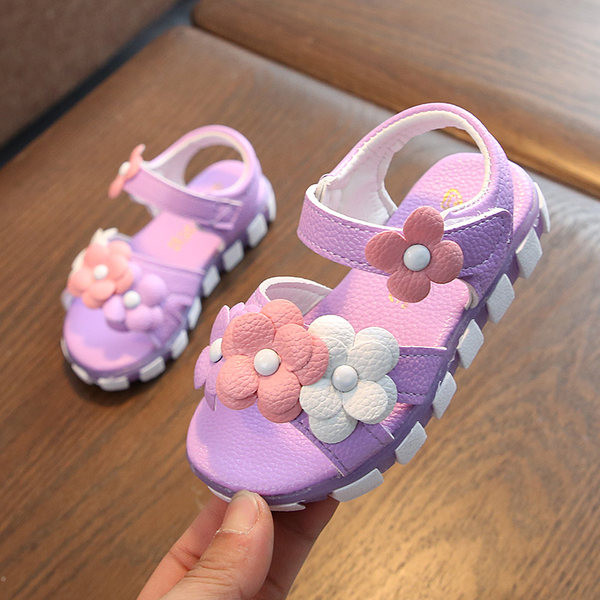 Έκο δερμάτινα παιδικά σανδάλια με λουλουδάτη διακόσμηση