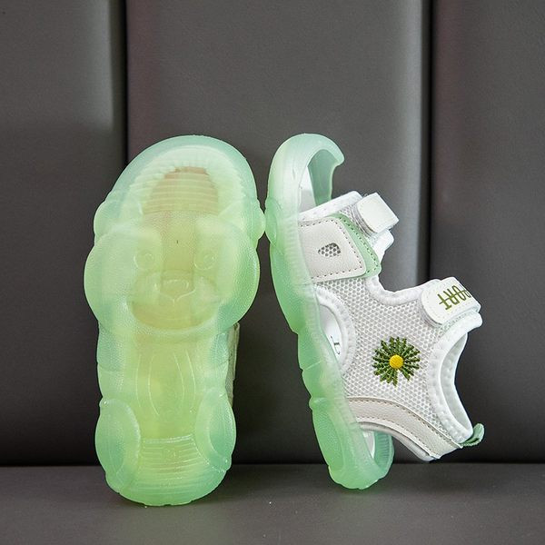 Uus mudel tikandi ja takjakinnitusega sandaalid tüdrukutele