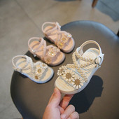 Mūsdienīgas bērnu sandales ar 3D ziediem un sprādzi