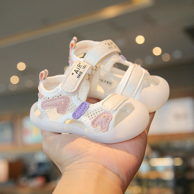 Värvilise kirjaga laste vabaajajalatsid