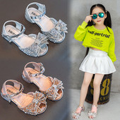 Καλοκαιρινά σανδάλια με μπροκάρ και κορδέλα