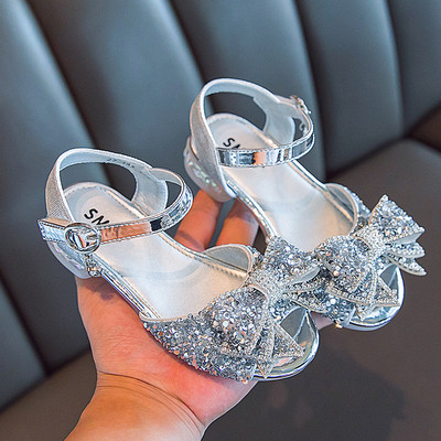 Καλοκαιρινά σανδάλια με μπροκάρ και κορδέλα