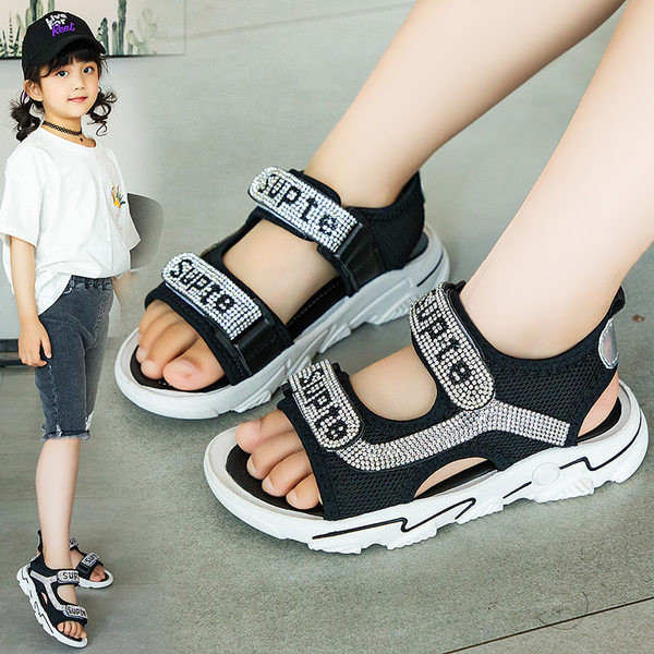Νέο μοντέλο παιδικά σανδάλια με διακοσμητικές πέτρες σε τρία χρώματα