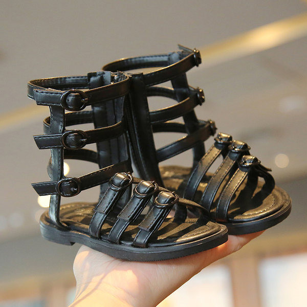 Dječje sandale od eko kože sa kopčama i patentnim zatvaračem