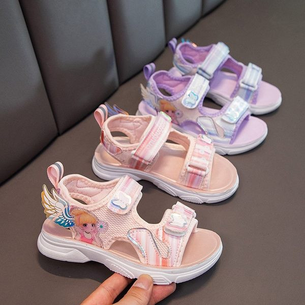 Casual παιδικά σανδάλια με τρισδιάστατο στοιχείο σε ροζ και μοβ χρώμα