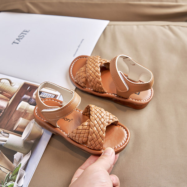 Μοντέρνα παιδικά σανδάλια με velcro - για κορίτσια