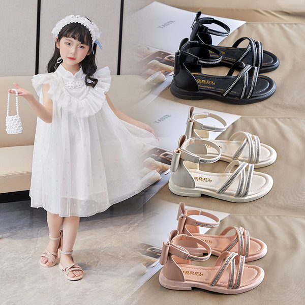 Jauns bērnu sandaļu modelis ar rāvējslēdzēju un lenti