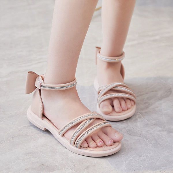 Jauns bērnu sandaļu modelis ar rāvējslēdzēju un lenti