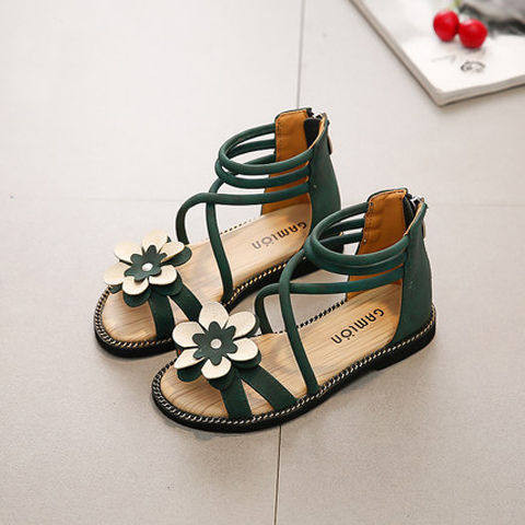 Dječje sandale s kožnim remenčićima i 3D aplikacijom