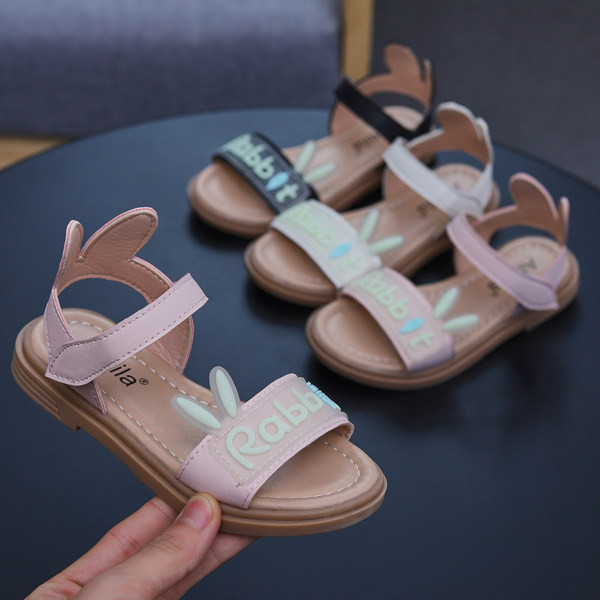 Παιδικά έκο δερμάτινα σανδάλια με επίπεδη σόλα και τρισδιάστατο στοιχείο