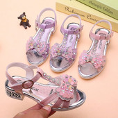 Jauns bērnu sandaļu modelis ar akmentiņiem un pērlēm meitenēm