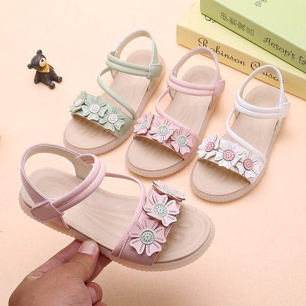 Jauns bērnu sandaļu modelis no eko ādas ar 3D ziedu elementu