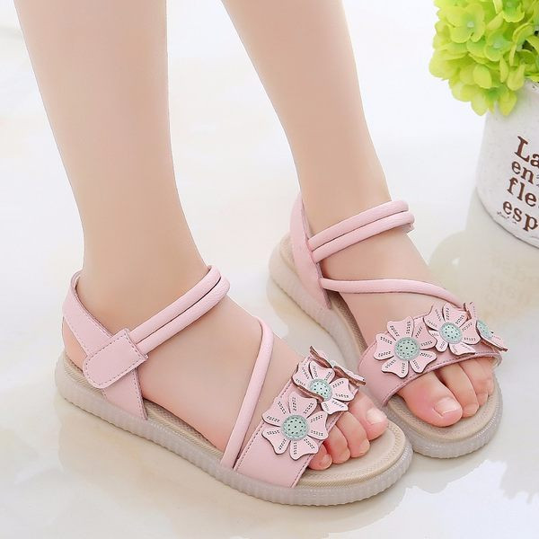 Jauns bērnu sandaļu modelis no eko ādas ar 3D ziedu elementu