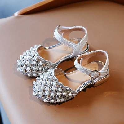 Παιδικά κομψά σανδάλια με πέρλες διακόσμηση